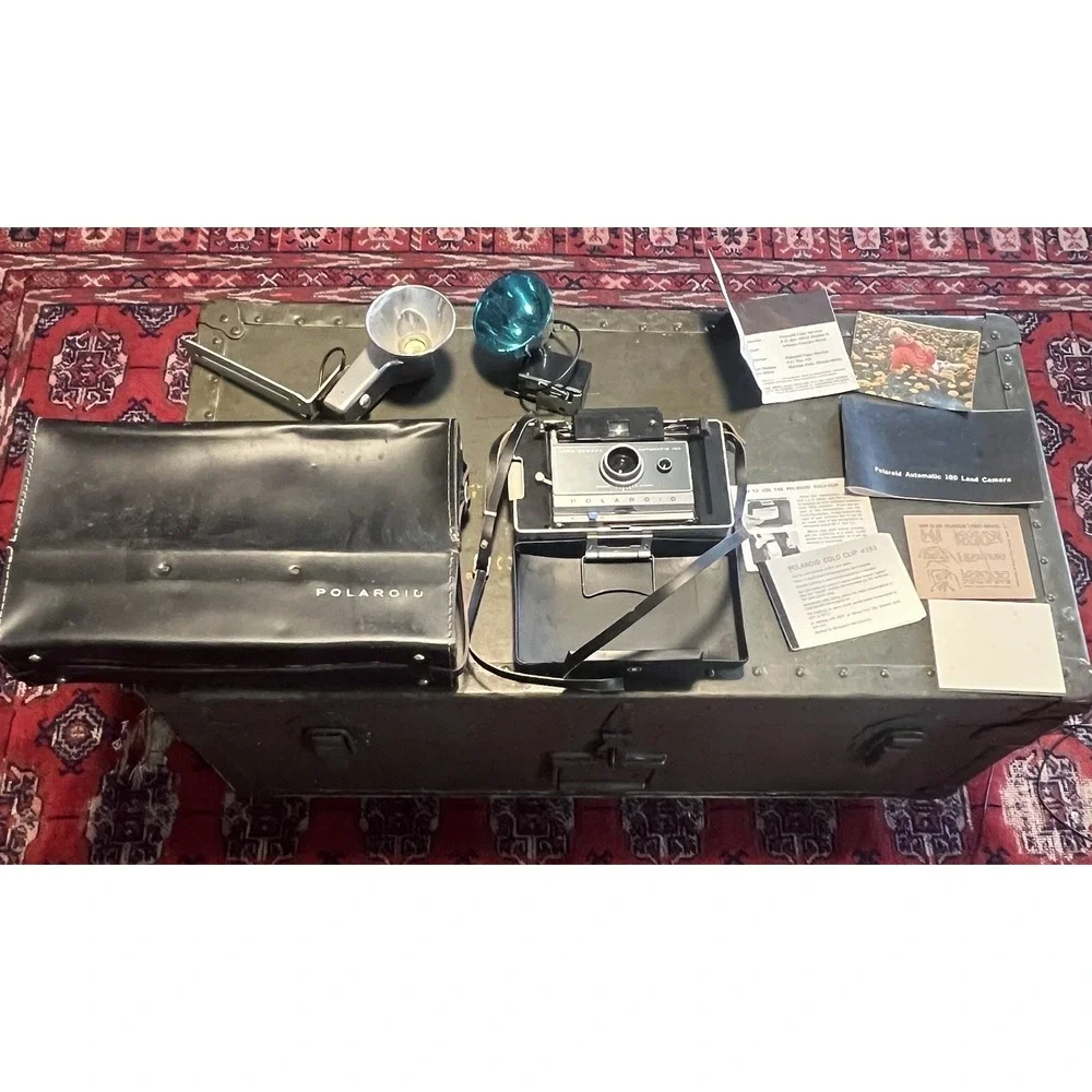 Vintage Polaroid Automatic 100 Land Camera Kit - Case, Flash, Manuels - 1960s